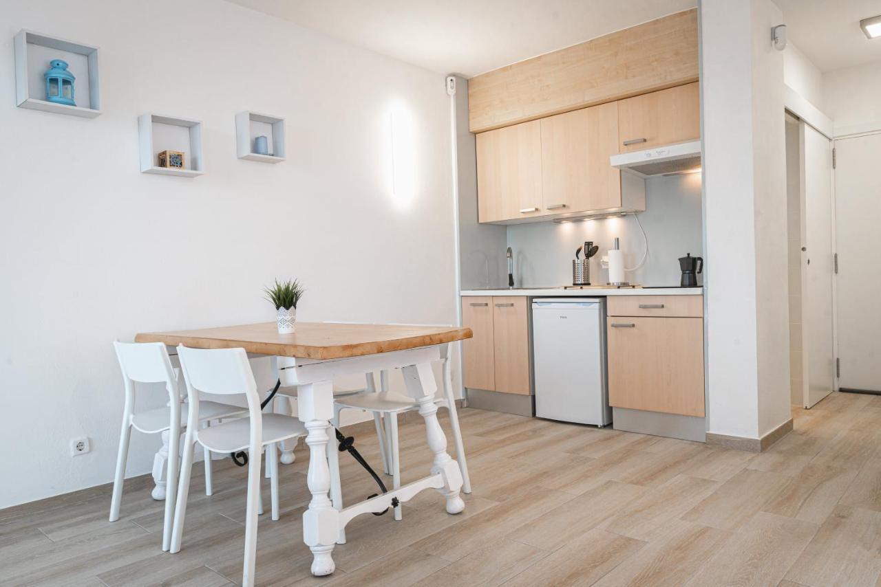 Spondylus Apartment Емпуриабрава Екстериор снимка